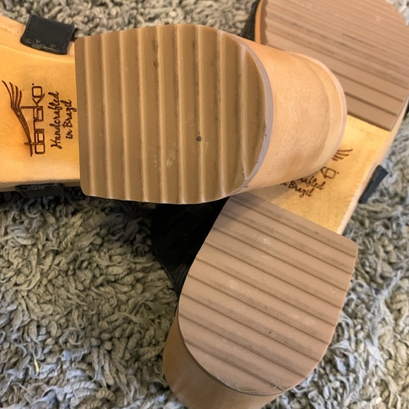 Dansko Oralee Black Leather Cut Out Sandals Strap Wood Heel Handcrafted, Size 41 - Picture 6 of 9